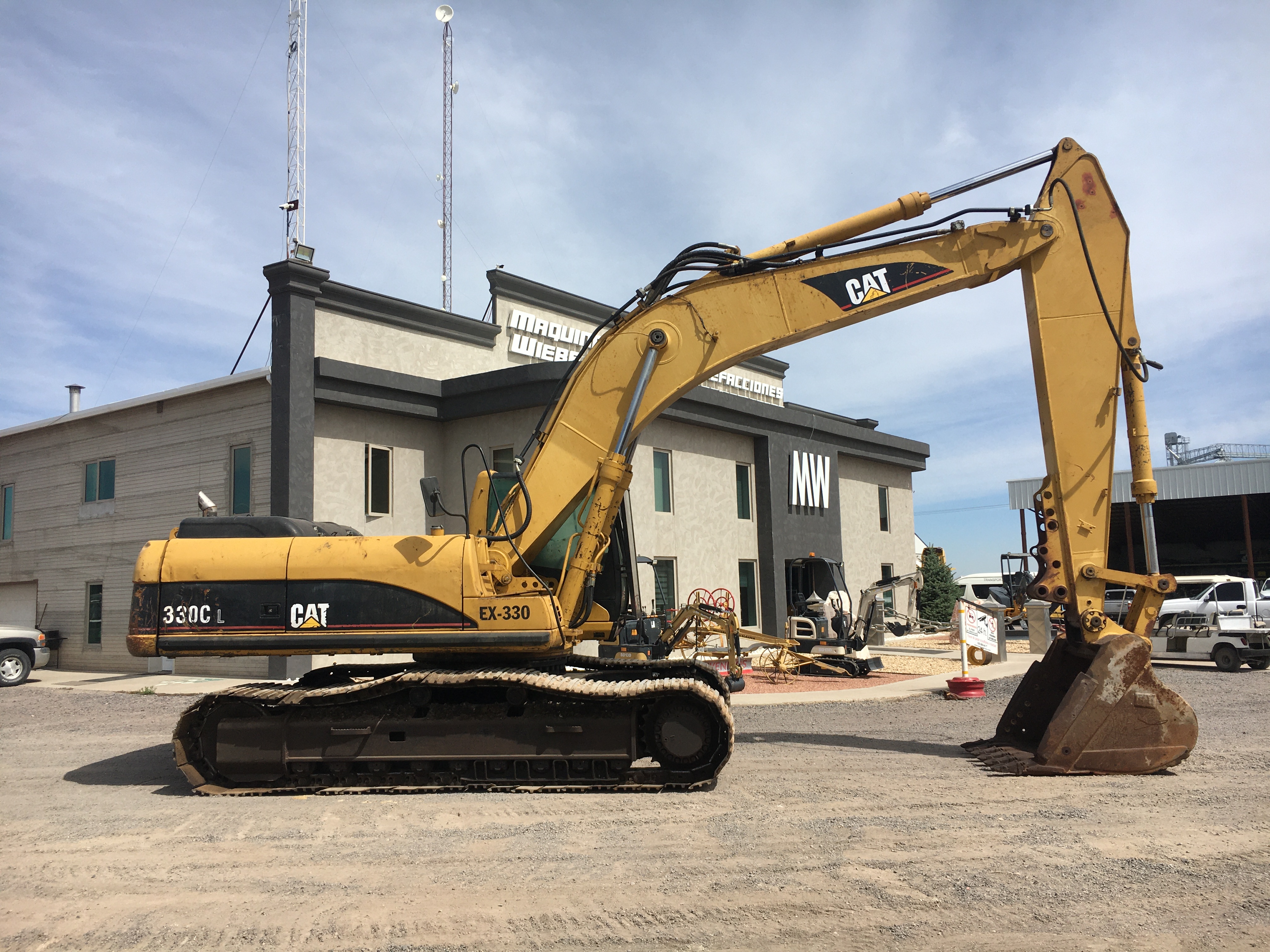 ./imagenes/INVOICE/2019/16303/EXCAVADORA CAT 330C (4).JPG